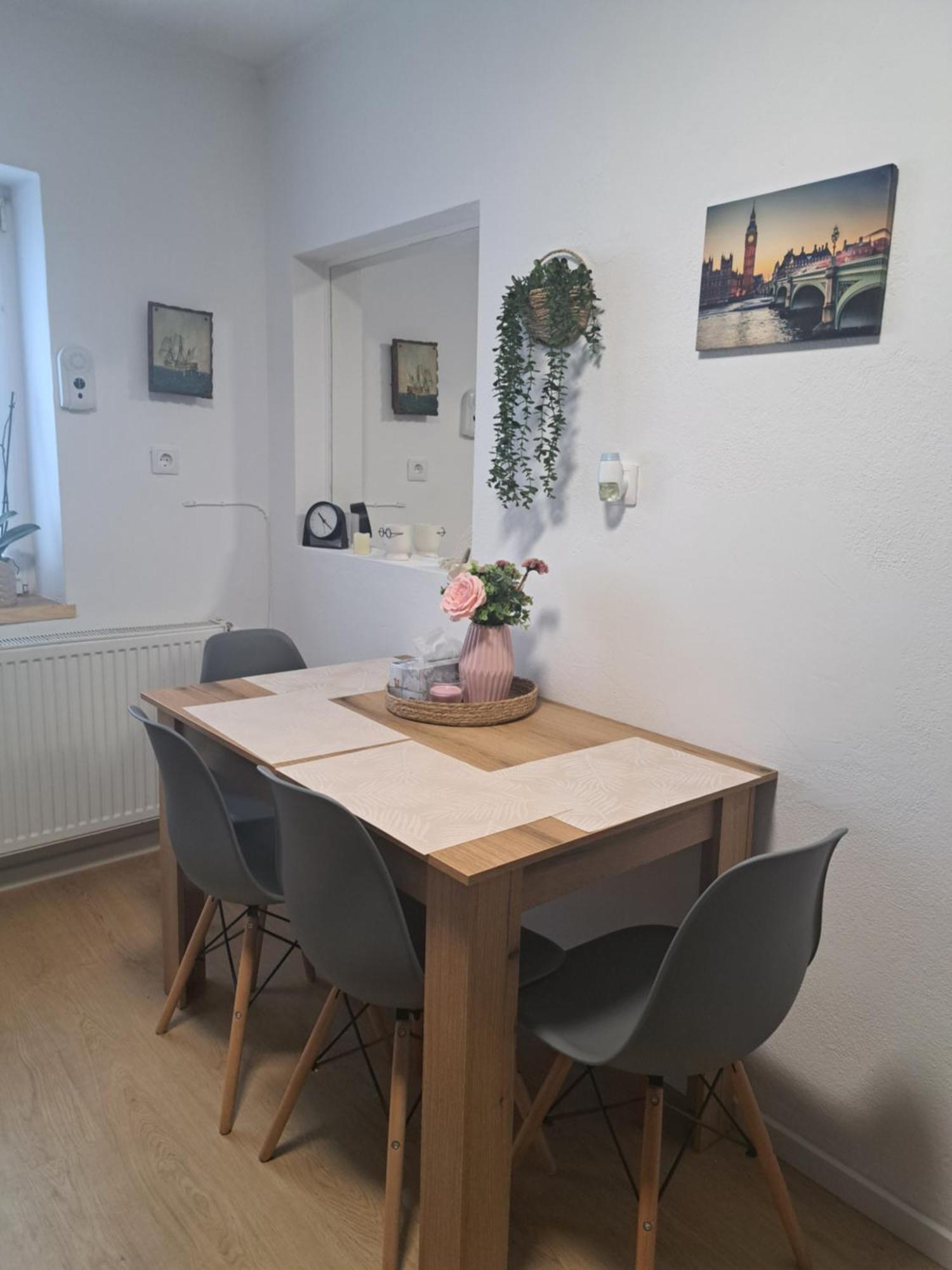 Studio With Free Parking In The Center - Deliamo 3 Sibiu Exterior photo